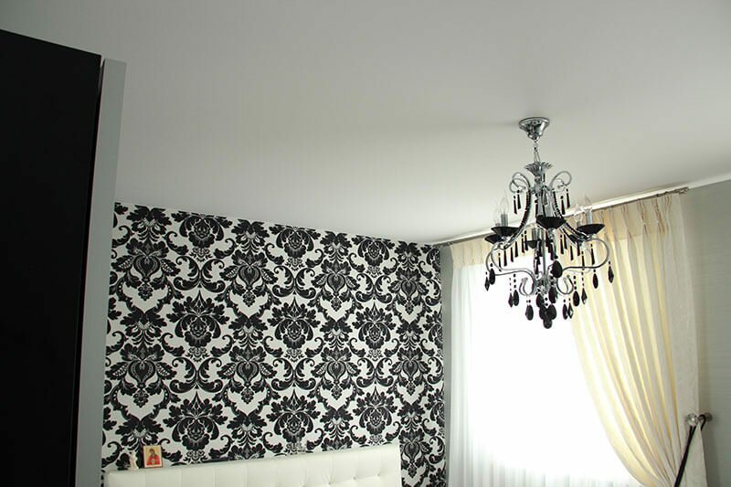 Тканевый натяжной потолок Descor в спальню